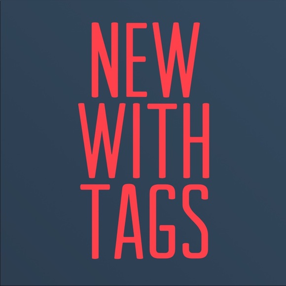 🧸 Style & Glamour Sparkling Silver Sugar Gummy Bear Pendant Necklace - NWT - Picture 6 of 6